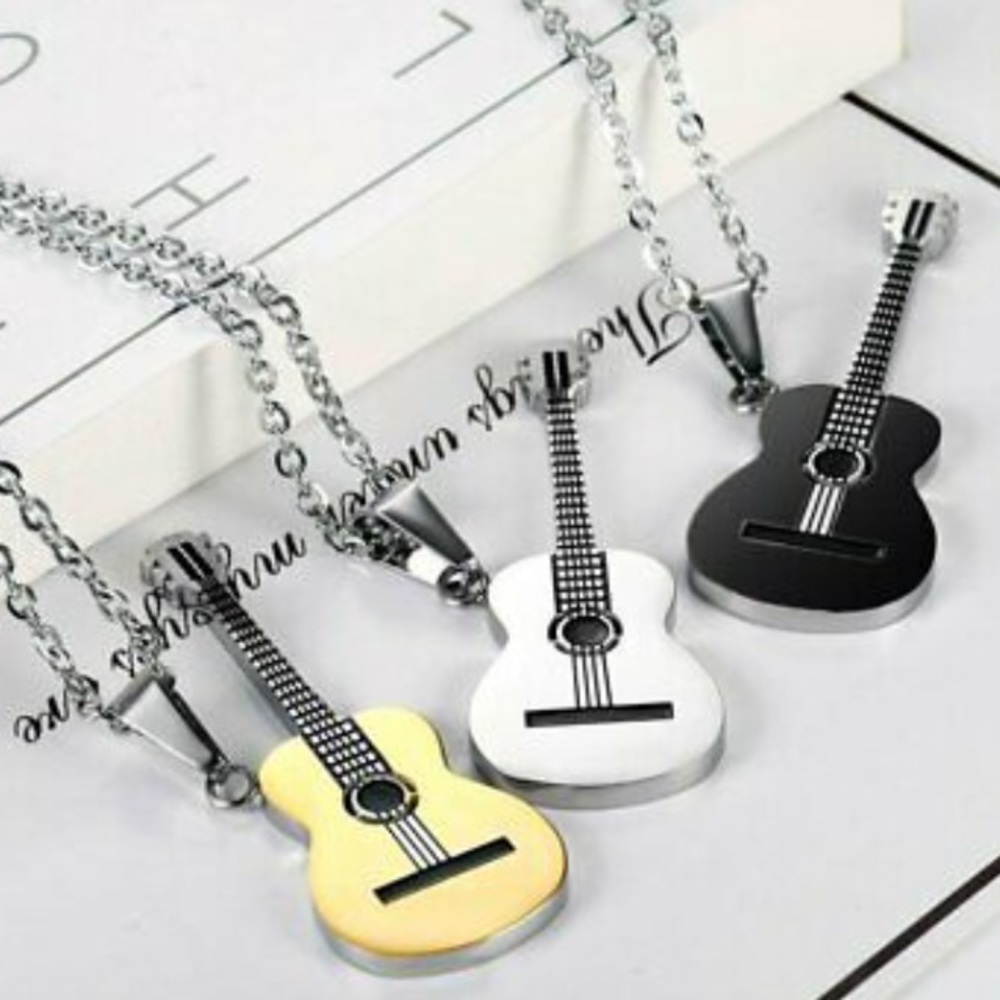 NWT 🎸 STAINLESS STEEL SILVER GUITAR PENDANT ON STAINLESS STEEL CHAIN NECKLACE - Picture 4 of 4